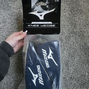 Mizuno Blue Knee Wedge Baseball/Softball